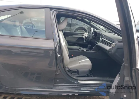 2026 Toyota Camry Se z USA, uszkodzony, nr VIN 4T1DAACK1TU670909